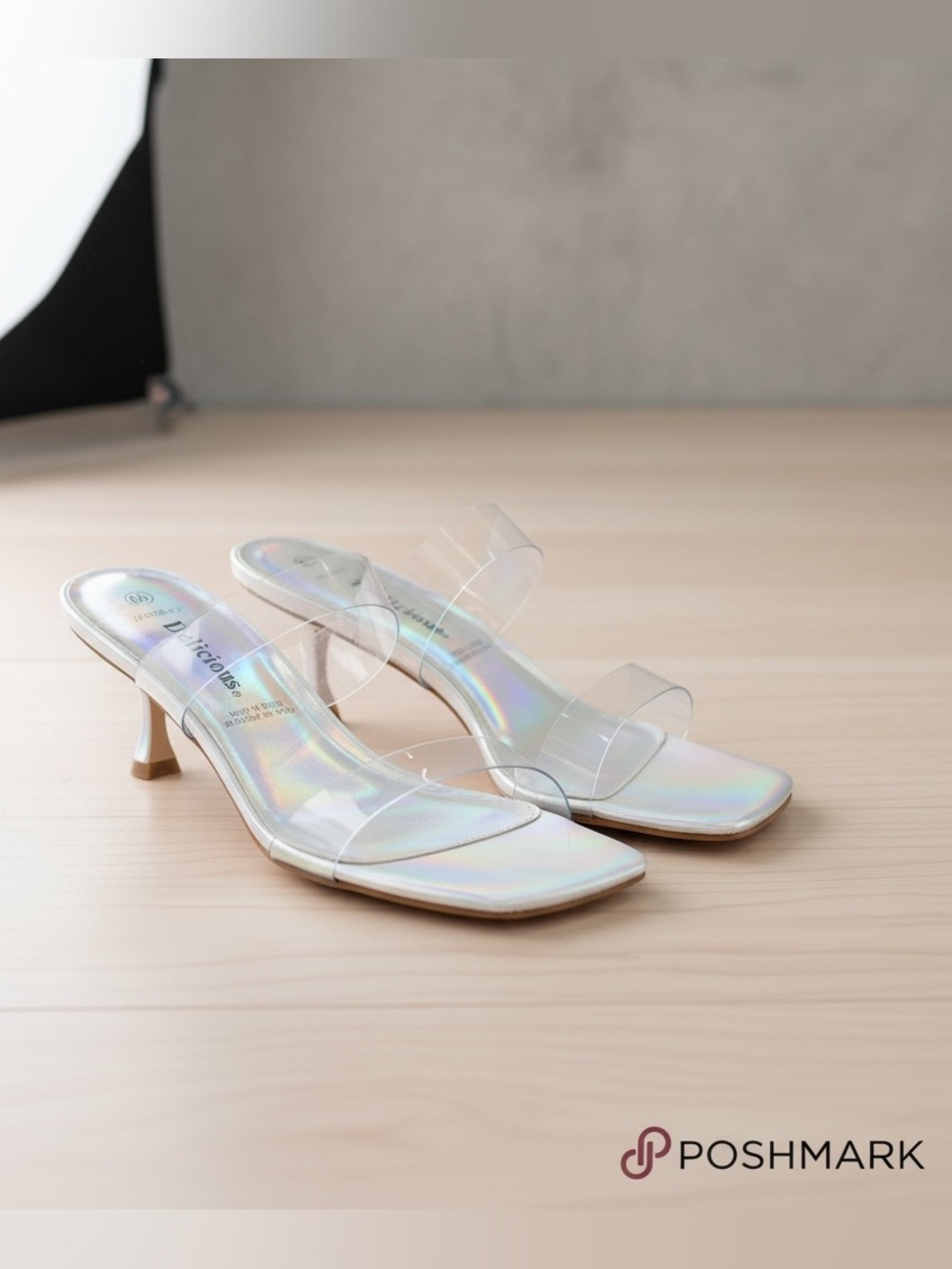 Delicious Jammy2 Clear Strap Holographic Mule Heels Size 6.5